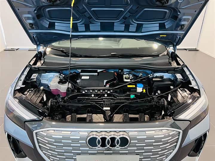 Фото 7 - Audi Q4 e-tron