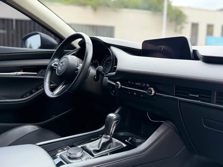 Фото 13 - Mazda 3 (Axela)