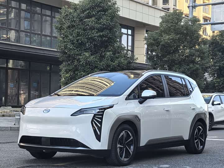 Фото 1 - GAC Aion Y