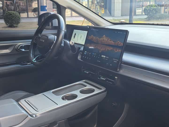 Фото 13 - GAC Aion Y