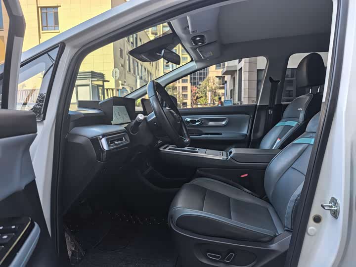 Фото 6 - GAC Aion Y