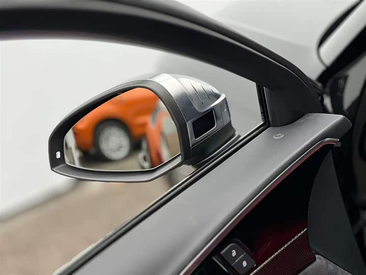 Фото 23 - Audi S4