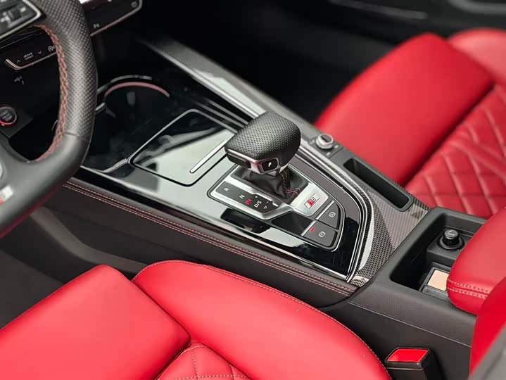 Фото 25 - Audi S4