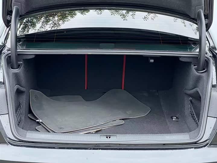 Фото 30 - Audi S4