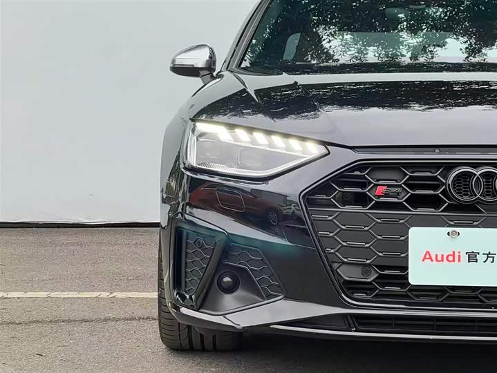 Фото 6 - Audi S4