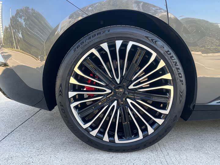 Фото 12 - Avatr 12