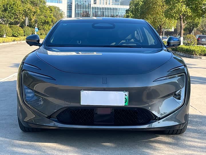 Фото 2 - Avatr 12