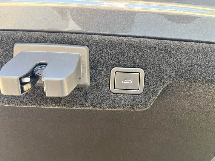 Фото 23 - Avatr 12