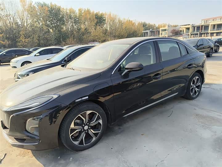 Фото 5 - Hongqi E-QM5