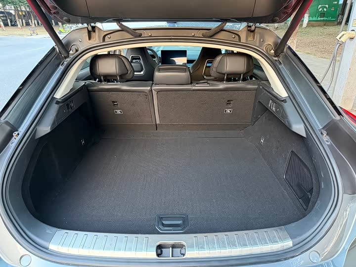 Фото 8 - Zeekr 001