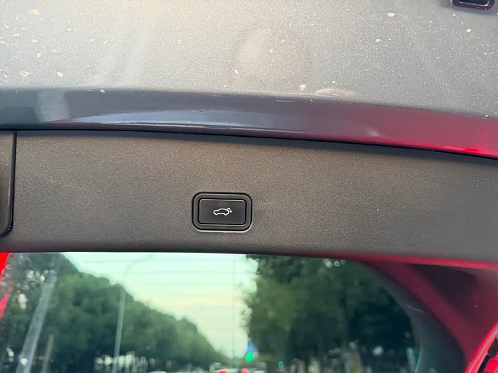 Фото 9 - Zeekr 001