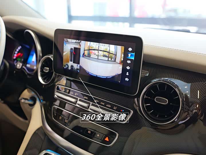 Фото 26 - Mercedes-Benz V-Class