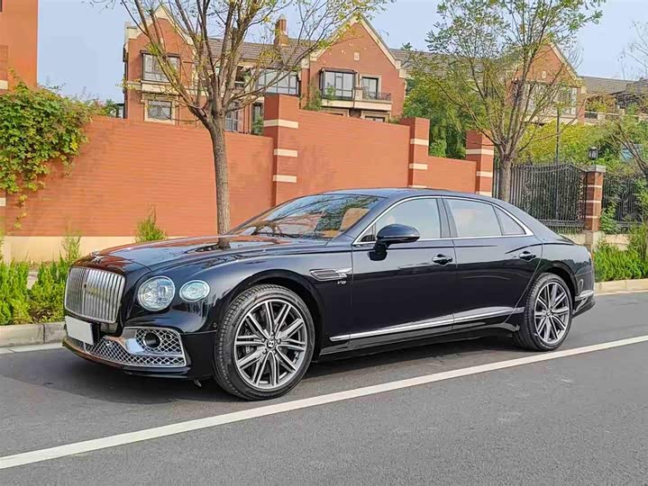 Фото 1 - Bentley Flying Spur