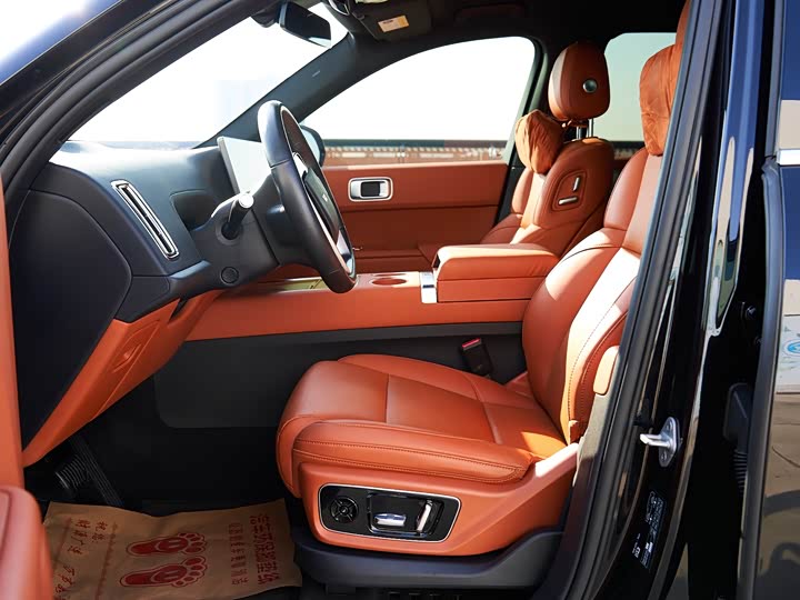 Фото 13 - LiXiang L7