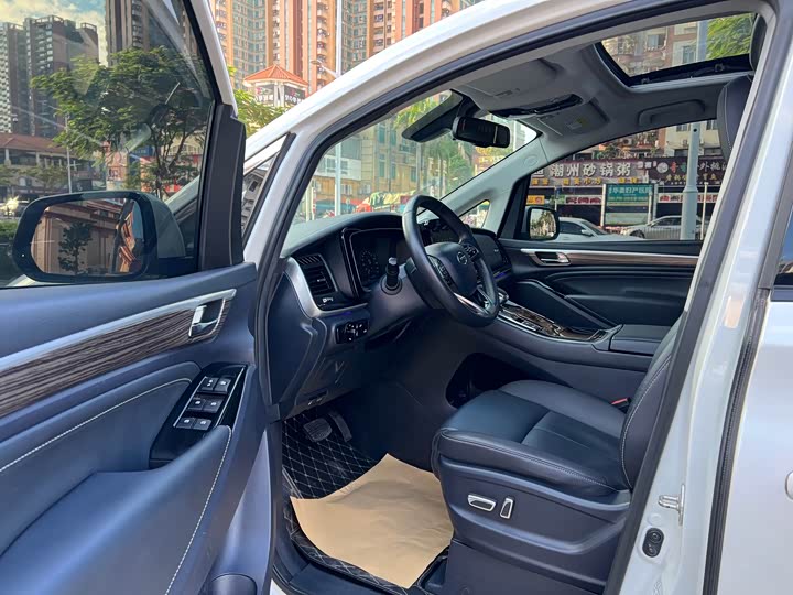 Фото 11 - GAC Trumpchi M8