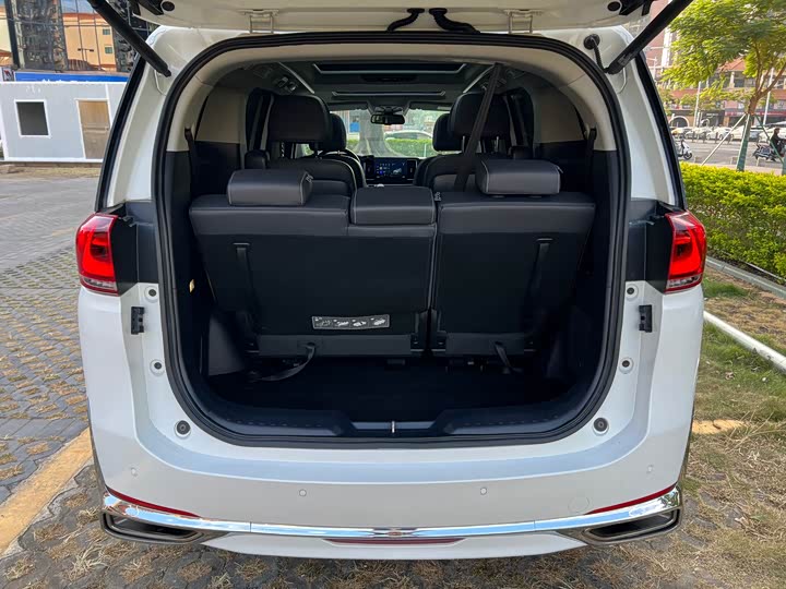 Фото 9 - GAC Trumpchi M8