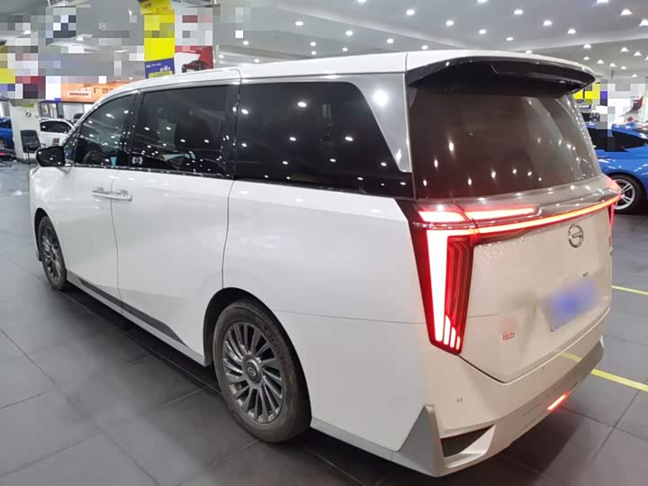 Фото 5 - GAC Trumpchi M8