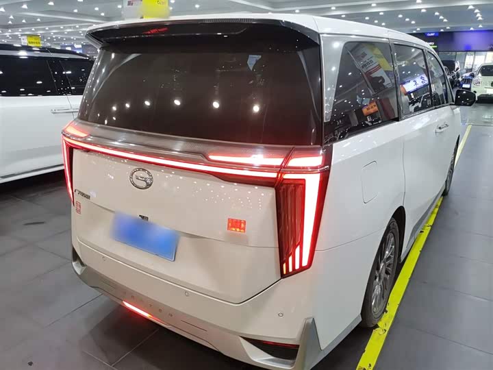 Фото 7 - GAC Trumpchi M8