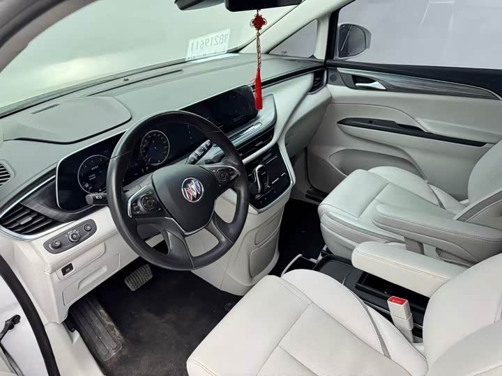 Фото 8 - Buick GL8 ES