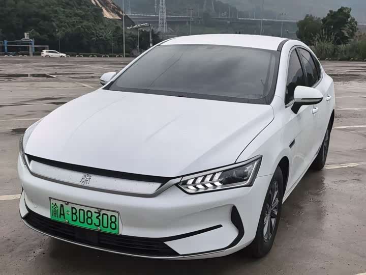 Фото 1 - BYD Qin Plus