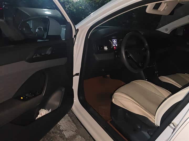 Фото 14 - Volkswagen Tharu