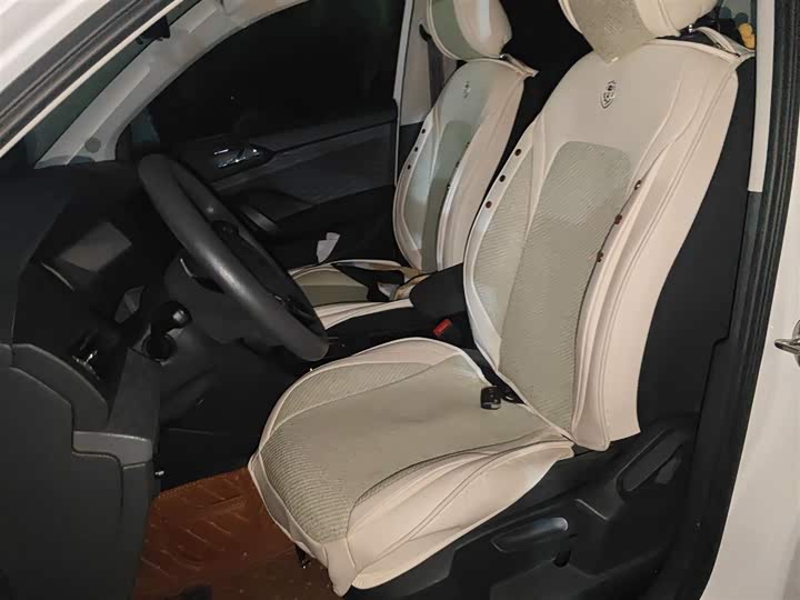 Фото 8 - Volkswagen Tharu