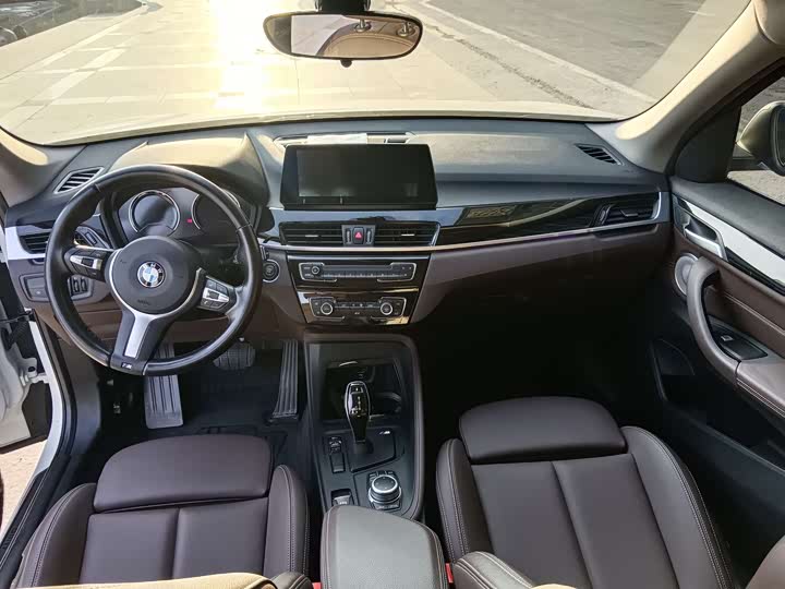 Фото 11 - BMW X1