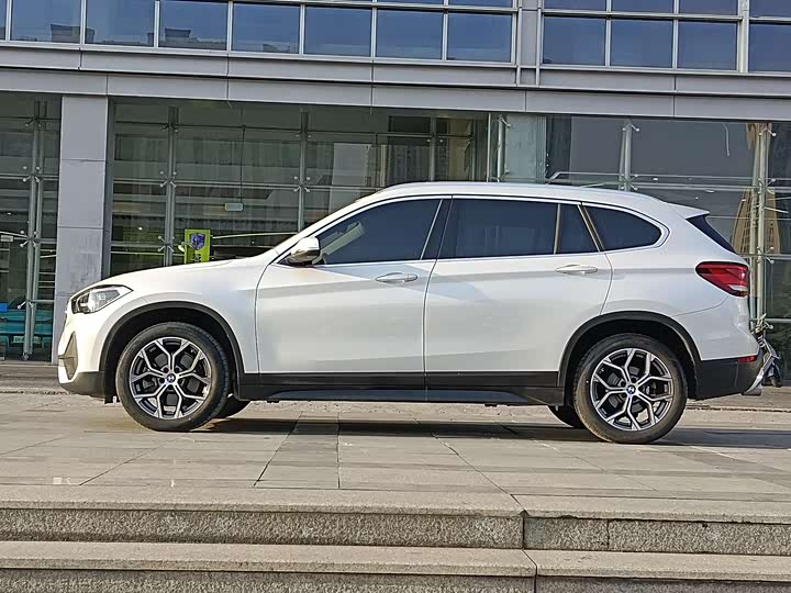 Фото 5 - BMW X1