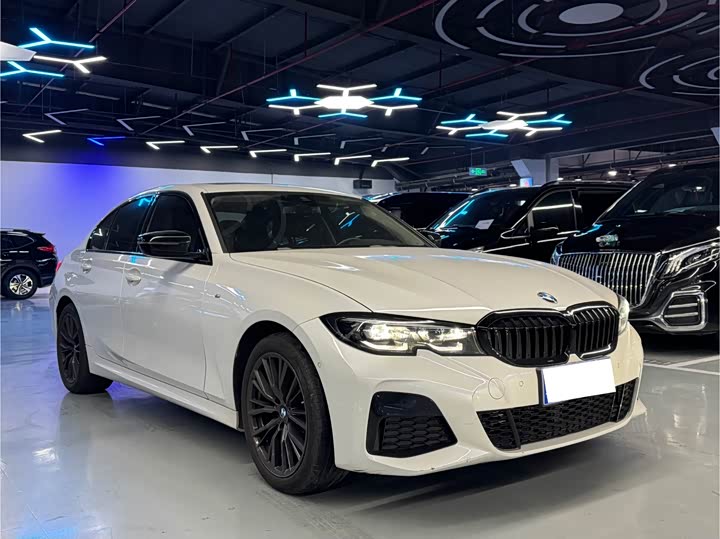 Фото 3 - BMW 3 Series