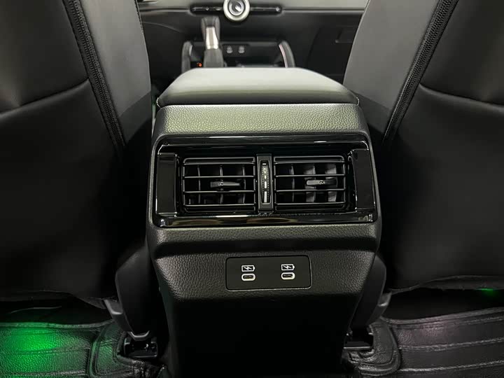 Фото 13 - Honda Accord