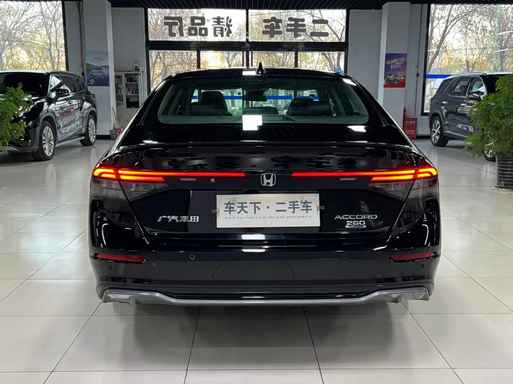 Фото 5 - Honda Accord