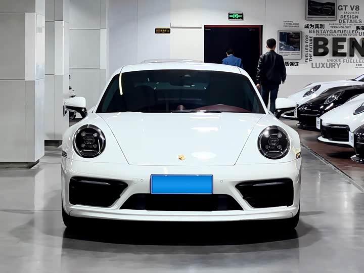 Фото 2 - Porsche 911