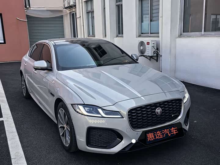 Фото 2 - Jaguar XF L