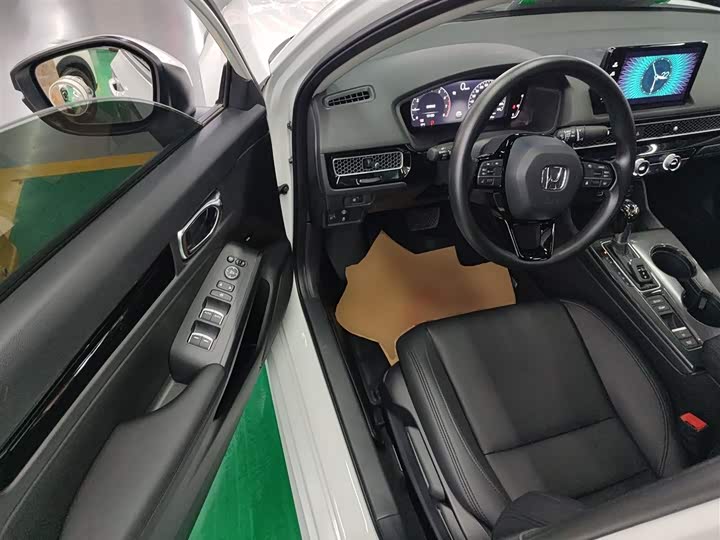 Фото 16 - Honda Civic