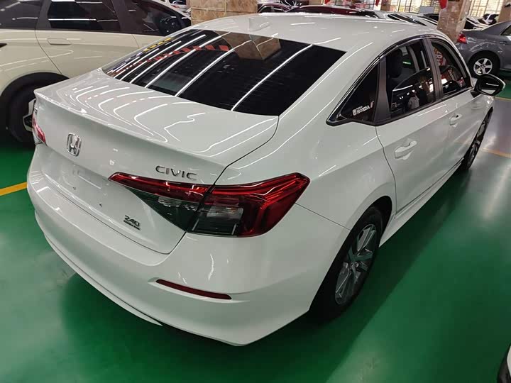 Фото 7 - Honda Civic