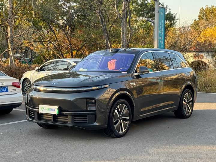 Фото 1 - LiXiang L7