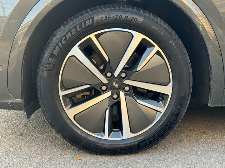 Фото 18 - LiXiang L7