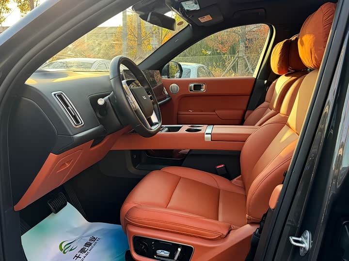 Фото 6 - LiXiang L7