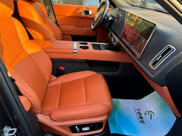 Фото 9 - LiXiang L7