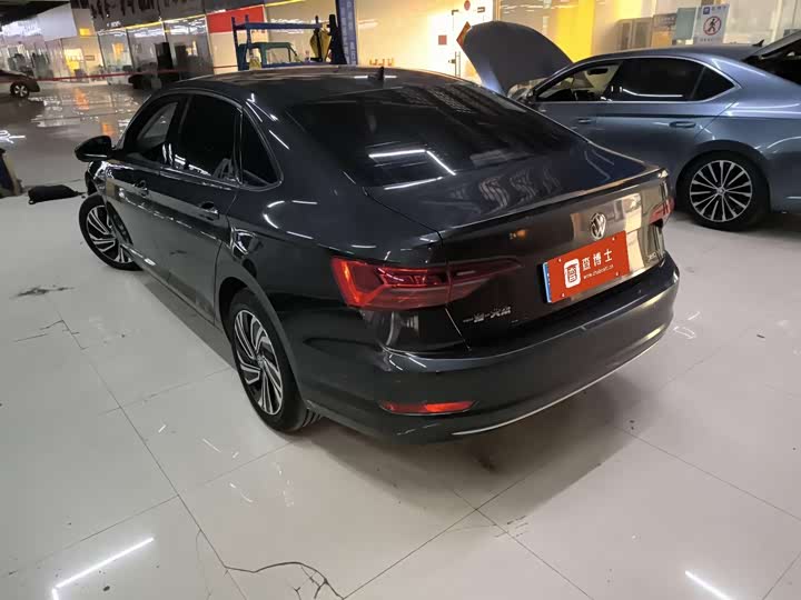 Фото 2 - Volkswagen Sagitar L