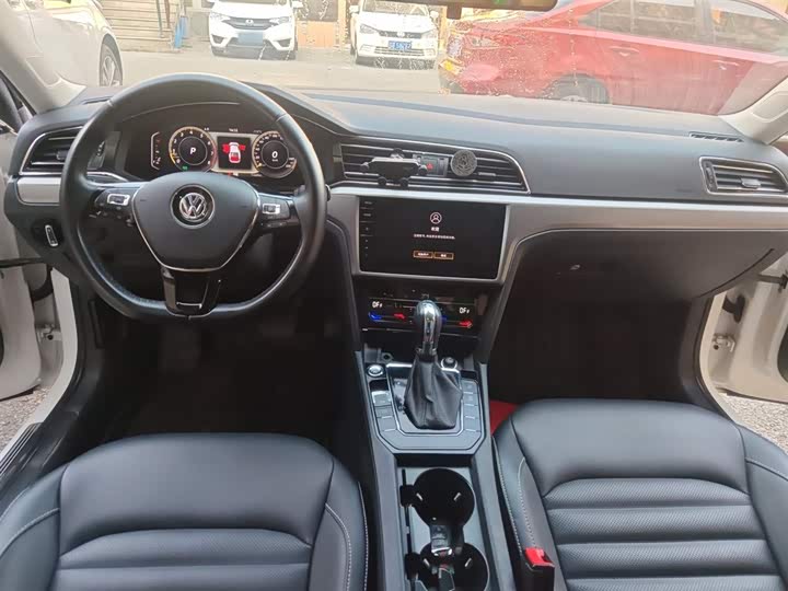 Фото 10 - Volkswagen Lamando L