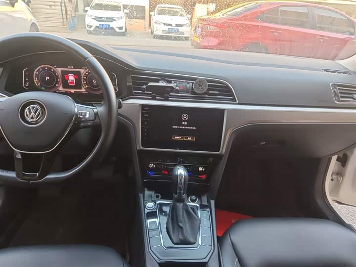 Фото 13 - Volkswagen Lamando L