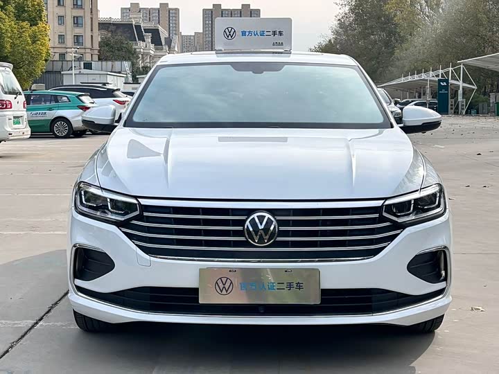 Фото 2 - Volkswagen Lavida