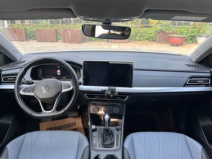 Фото 3 - Volkswagen Lavida