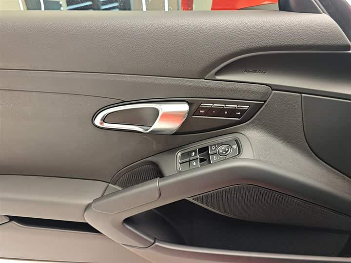 Фото 8 - Porsche 718