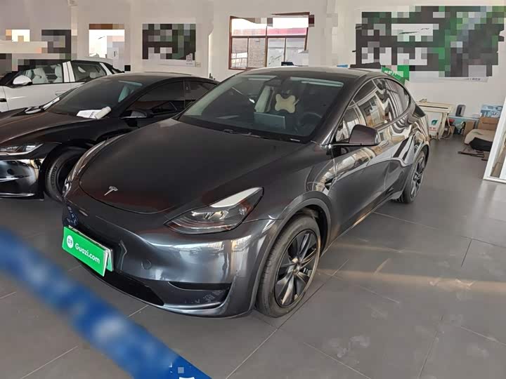 Фото 1 - Tesla Model Y