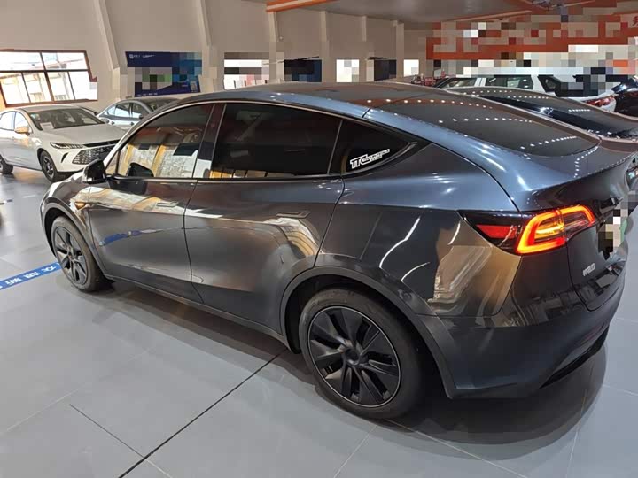 Фото 5 - Tesla Model Y
