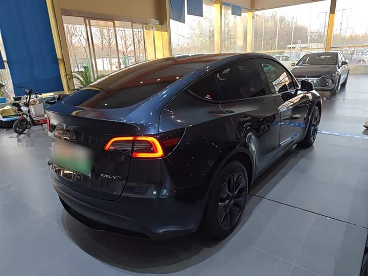 Фото 7 - Tesla Model Y