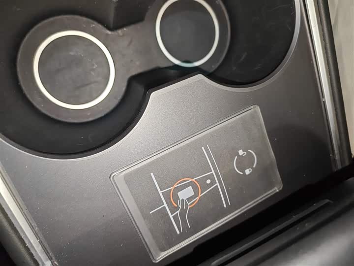 Фото 9 - Tesla Model Y