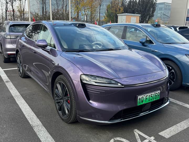 Фото 2 - Luxeed R7